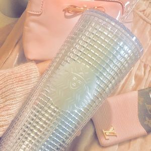 Silver Grid Plastic Cold Cup — 24 fl oz